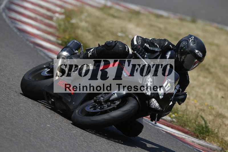 /Archiv-2023/28 05.06.2023 Moto Club Anneau du Rhin/vert-medium/11